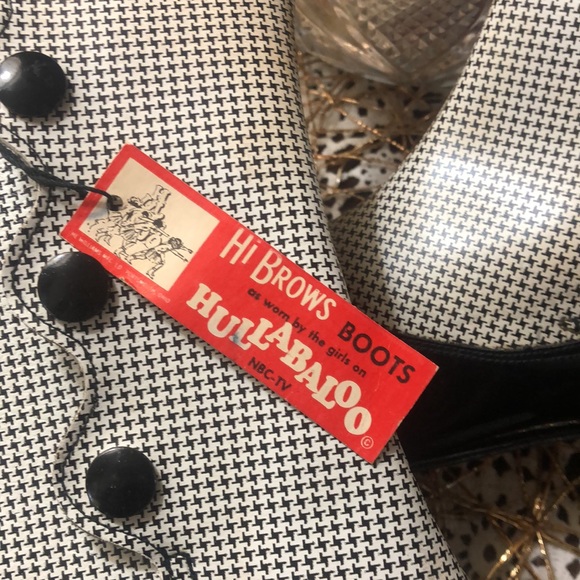 1960s Mod boots by Hullabaloo- Herringbone checked-  7 AA (Narrow width) - Picture 2 of 15